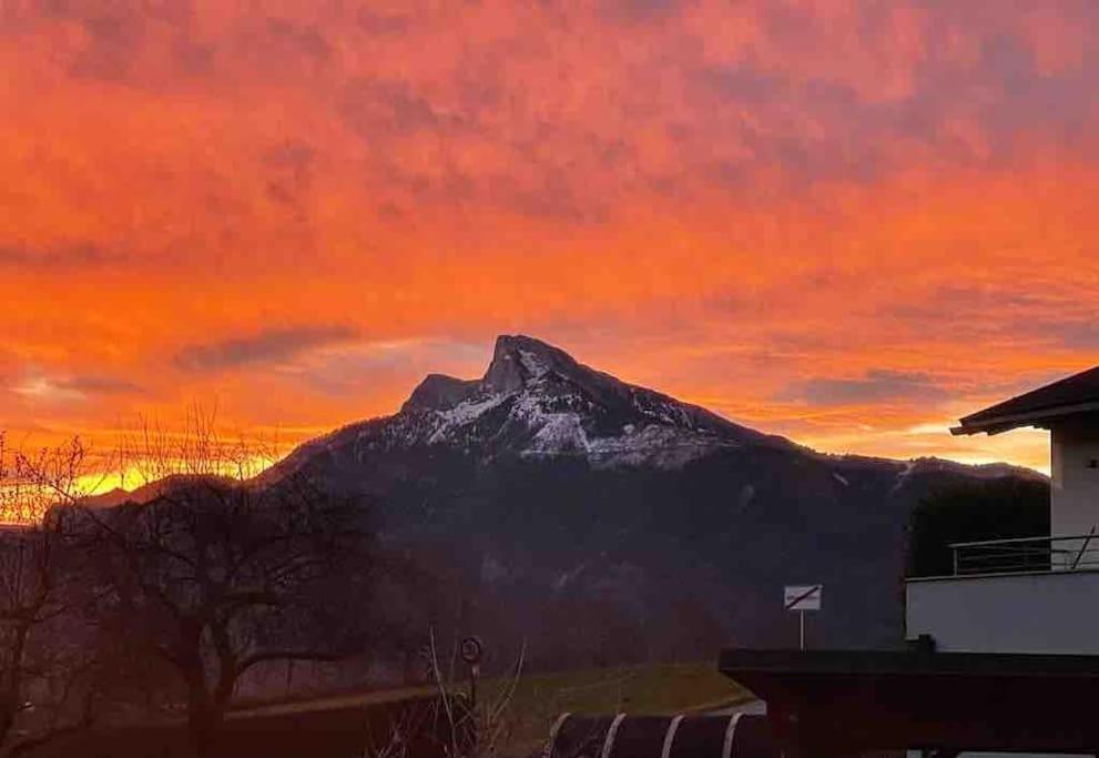 "Ferienhaus Am Mondsee" Mit Direktem Schafbergblick Im Salzkammergut Bei Salzburg المظهر الخارجي الصورة